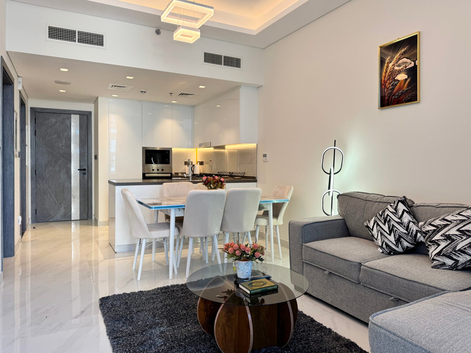 Spacious | Newly Furnished 1-Bedrooms SAMANA PARK VIEWS Bills Included